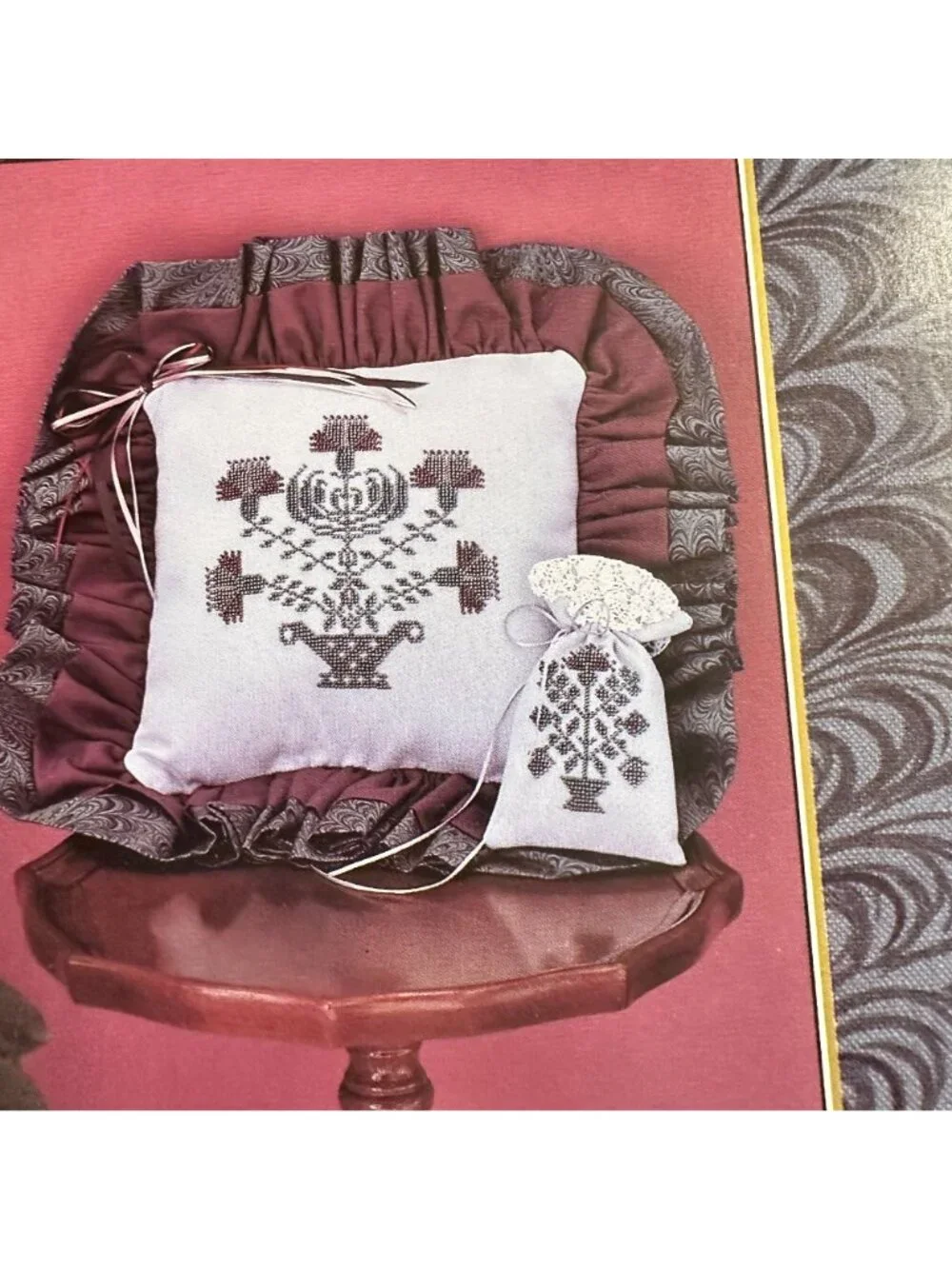 Mill Hill Antique Floral Sampler Cross Stitch Pattern Booklet